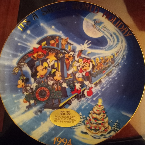 Disney Collection Plates - Picture 7 of 14
